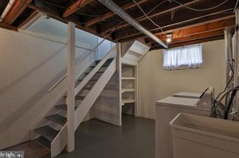 2172 Allwood Dr, Bethlehem PA  18018-1325 exterior