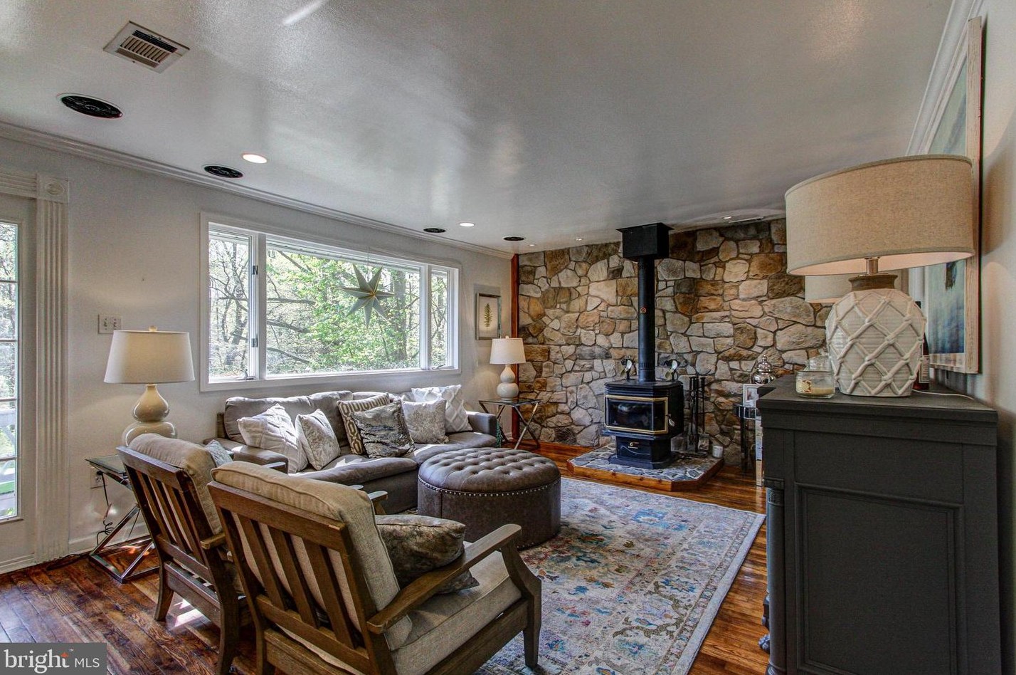 6951 Yeakels Mill Rd, Zionsville PA  18092-2337 exterior