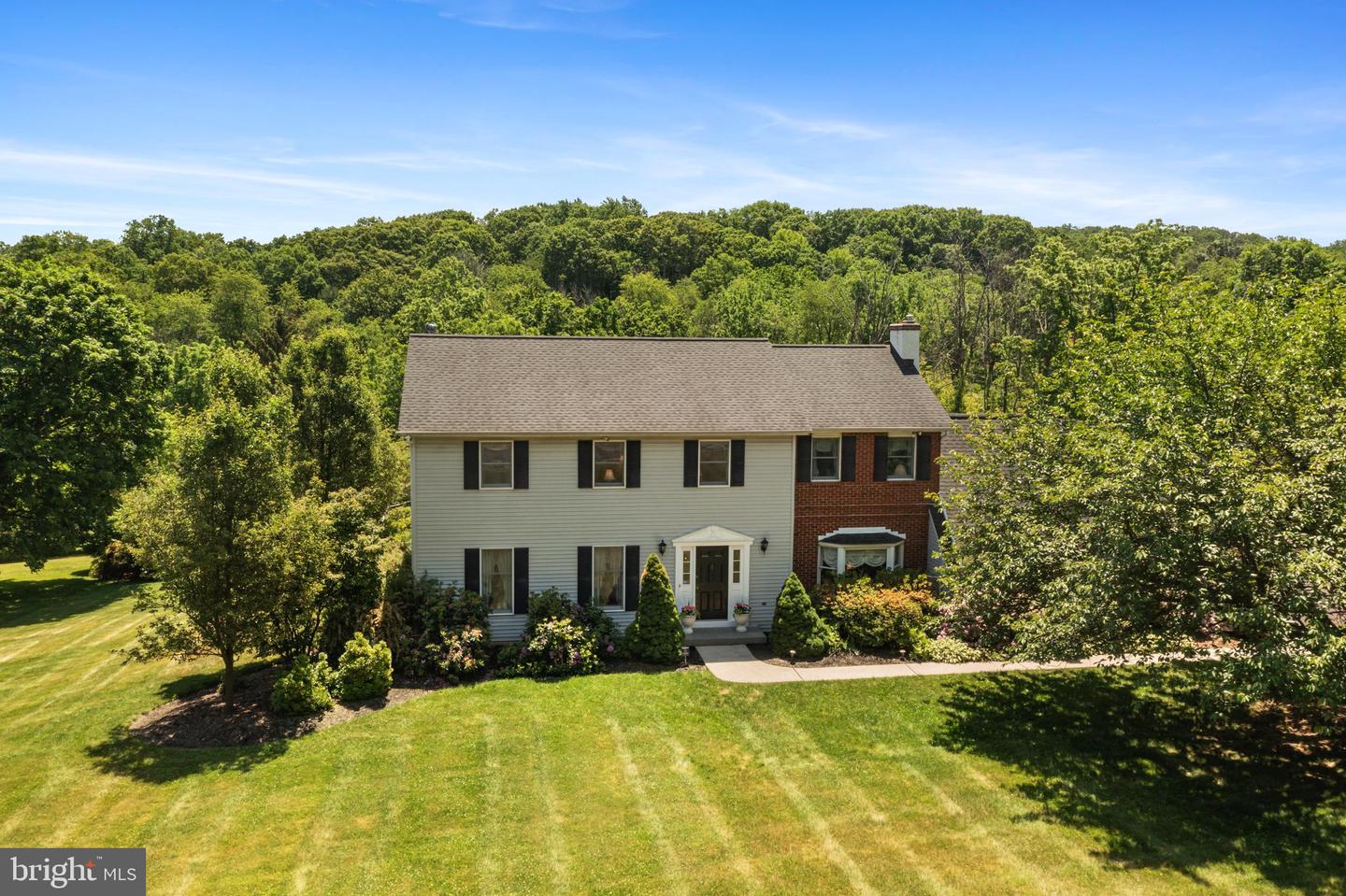 6098 Blue Church Rd, Coopersburg, PA 18036 MLS PALH2006052 Coldwell