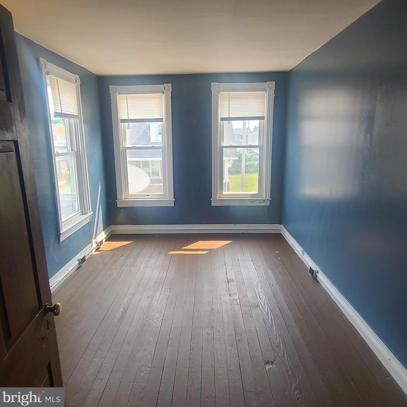 19 3rd St, Emmaus PA  18049-2709 exterior