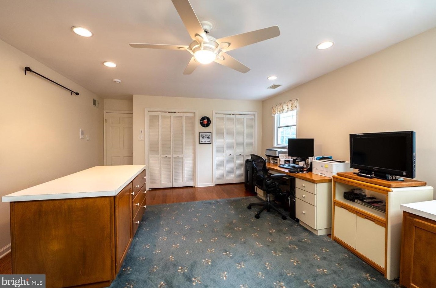 4766 5 St, Emmaus PA 18049-2331 exterior