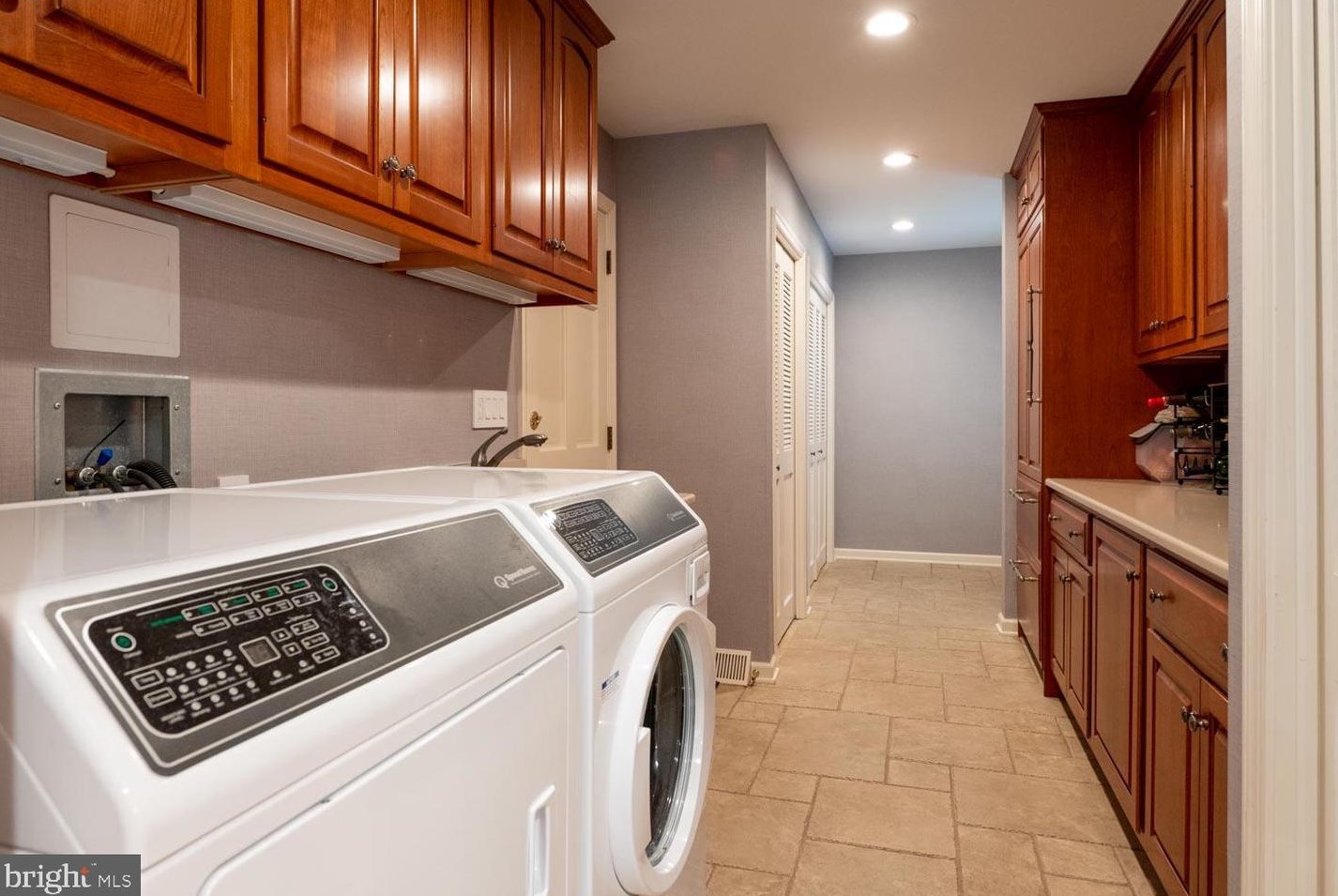 4766 5 St, Emmaus PA 18049-2331 exterior