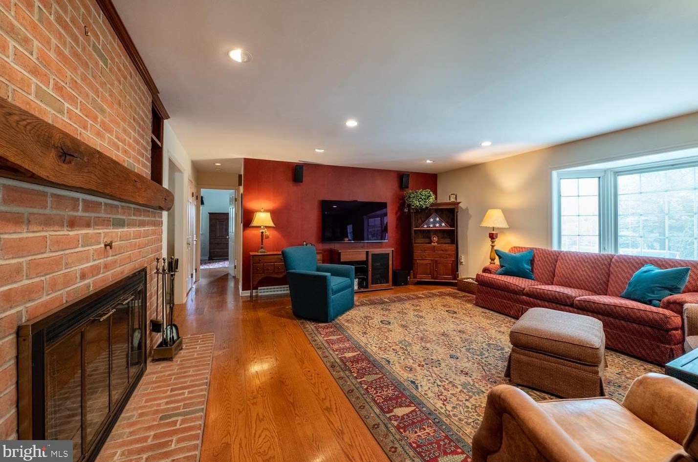 4766 5 St, Emmaus PA 18049-2331 exterior