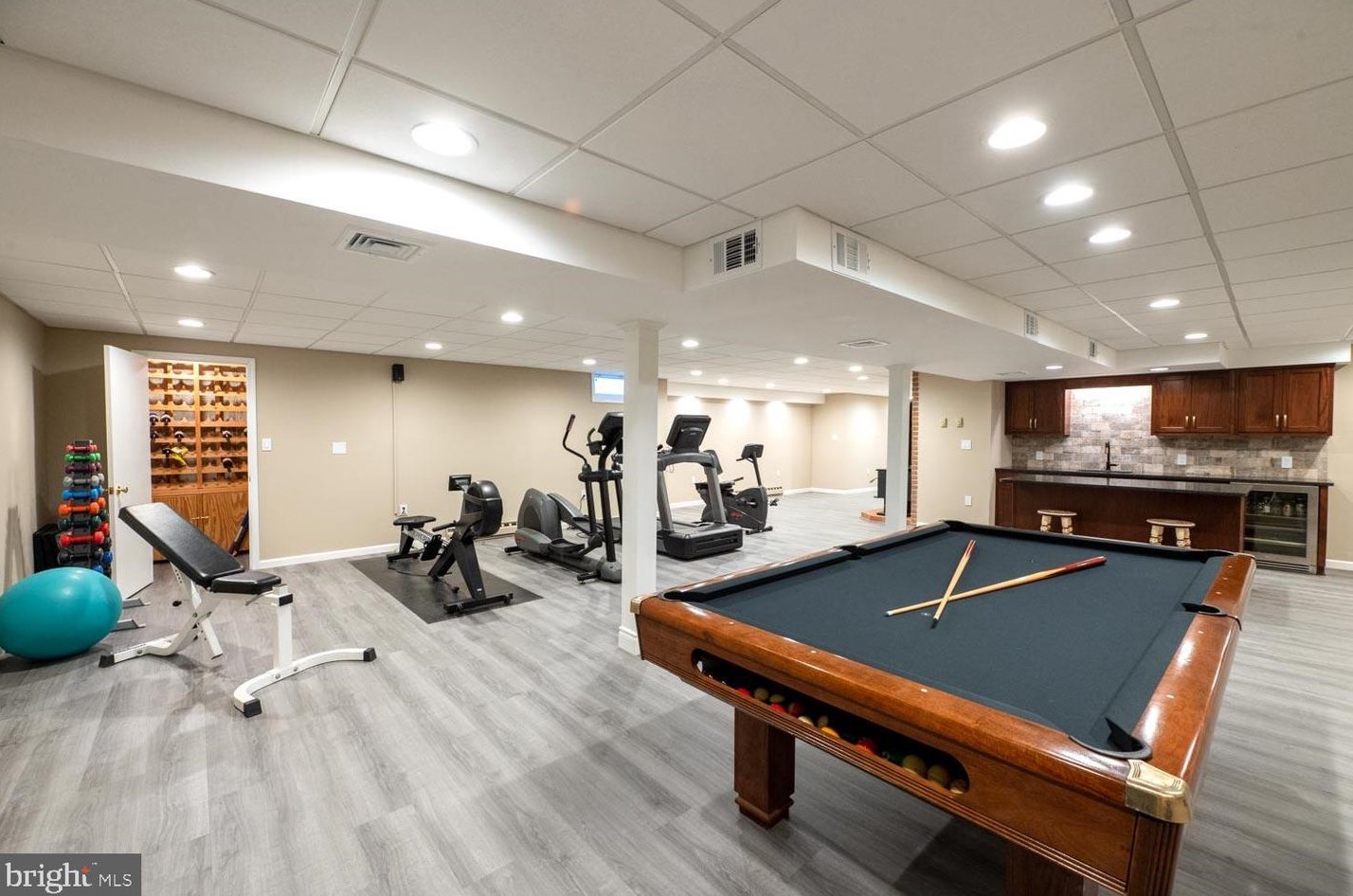 4766 5 St, Emmaus PA 18049-2331 exterior