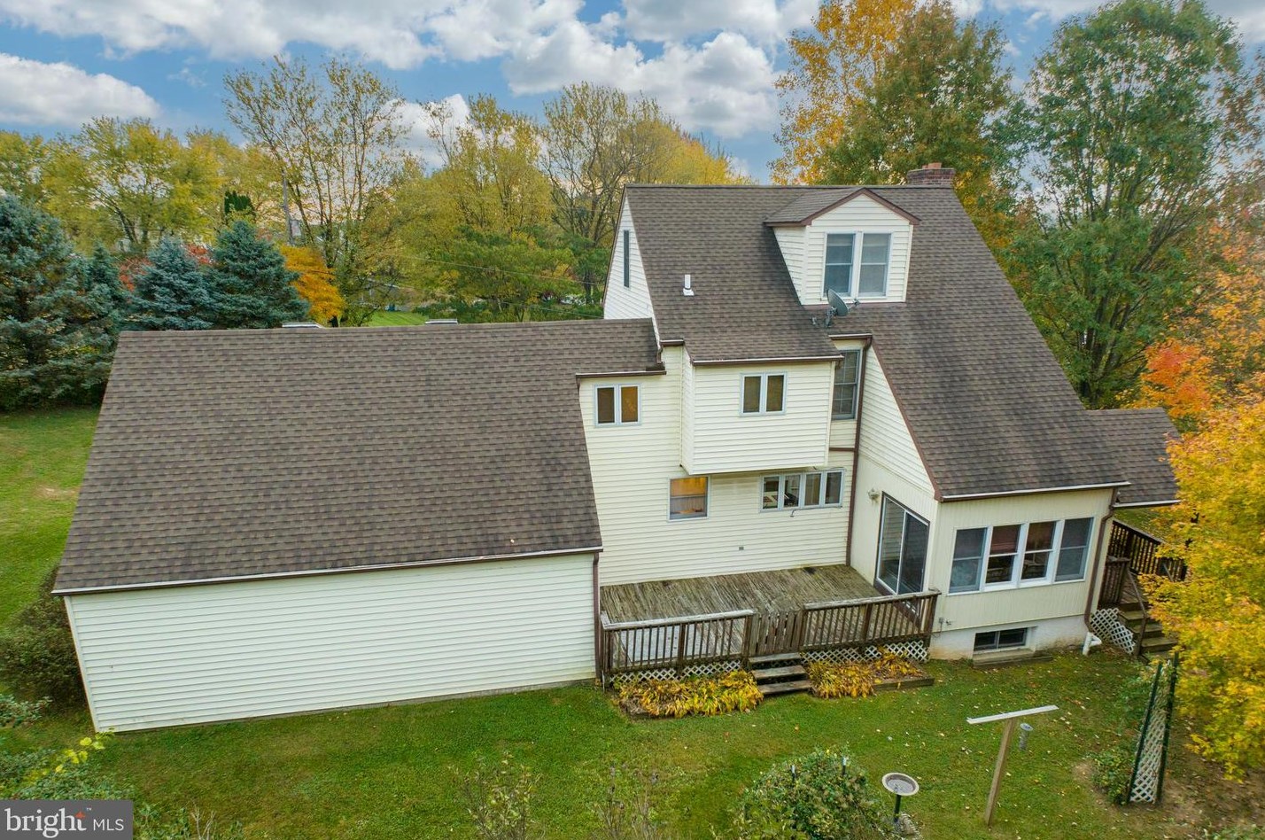 9115 Gackenbach Rd, Steinsville PA  19529-9022 exterior