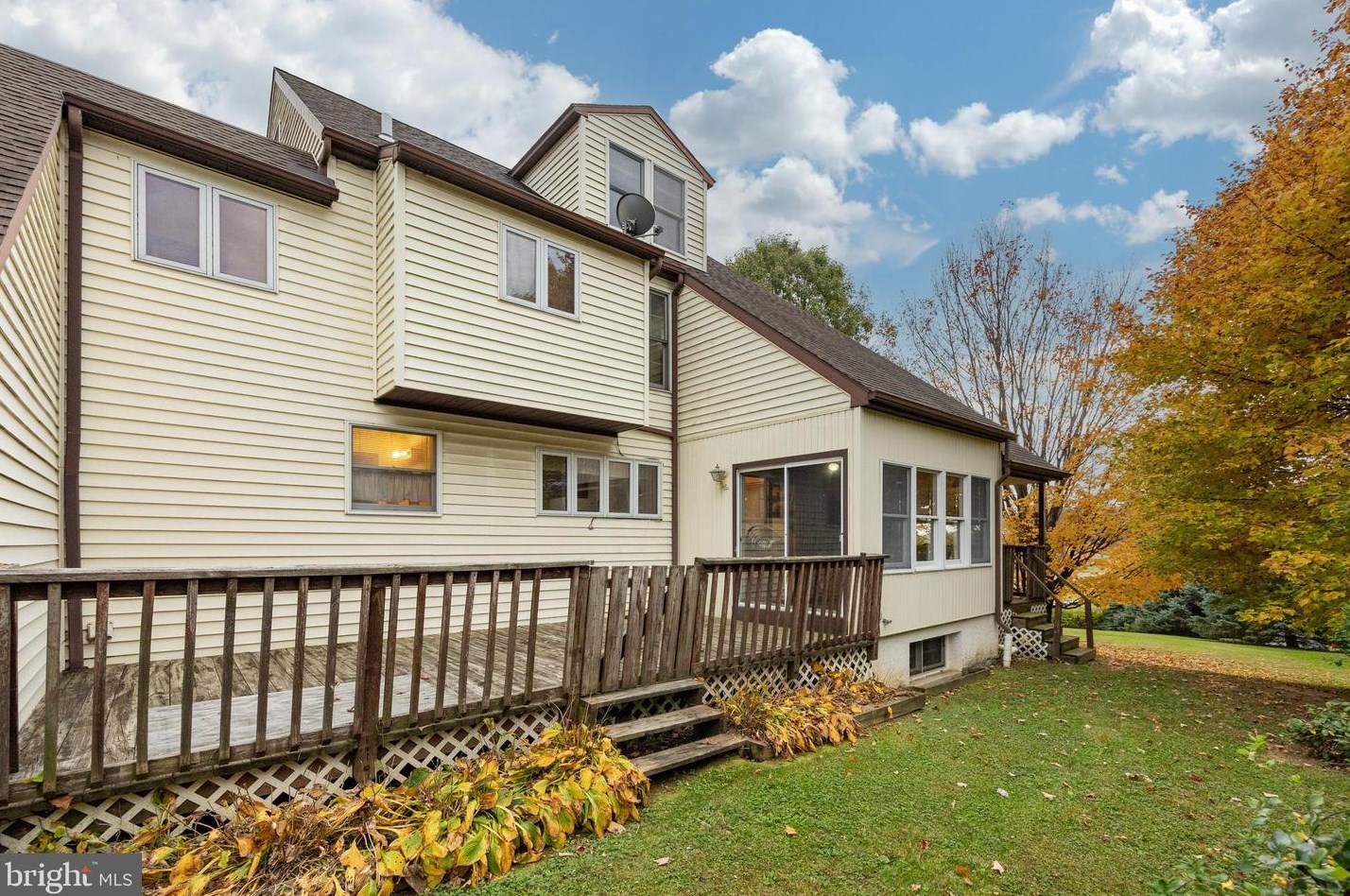 9115 Gackenbach Rd, Steinsville PA  19529-9022 exterior