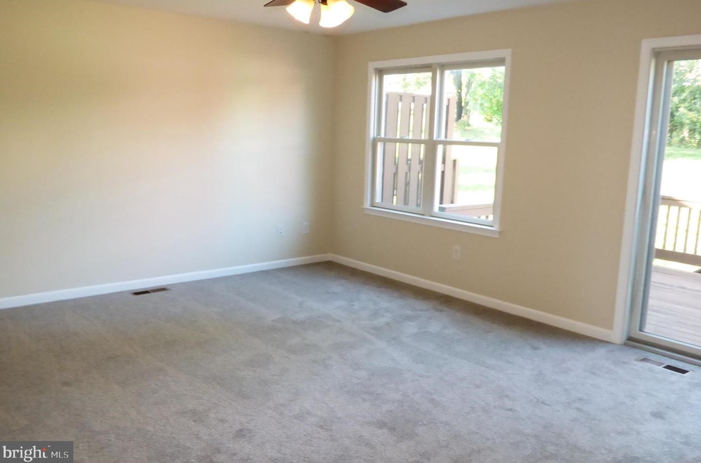 1733 W Washington St, Allentown, PA 18109
