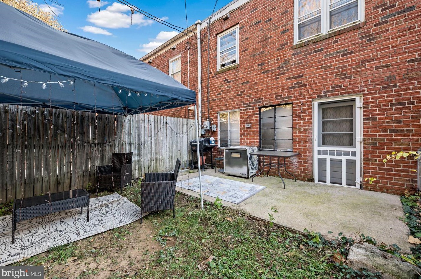 695 Brookdale St, Allentown PA  18103-4841 exterior