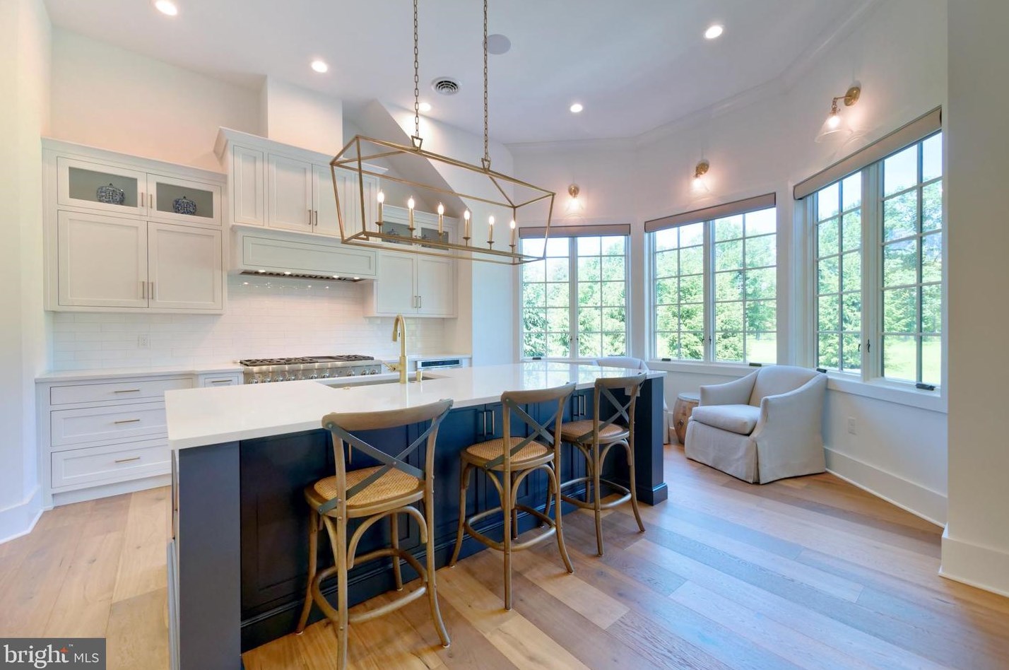 2747 Avenue Du Vlg, Bethlehem PA  18015-9117 exterior