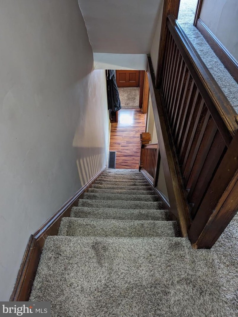 1029 Seneca St, Bethlehem PA 18015-4129 exterior