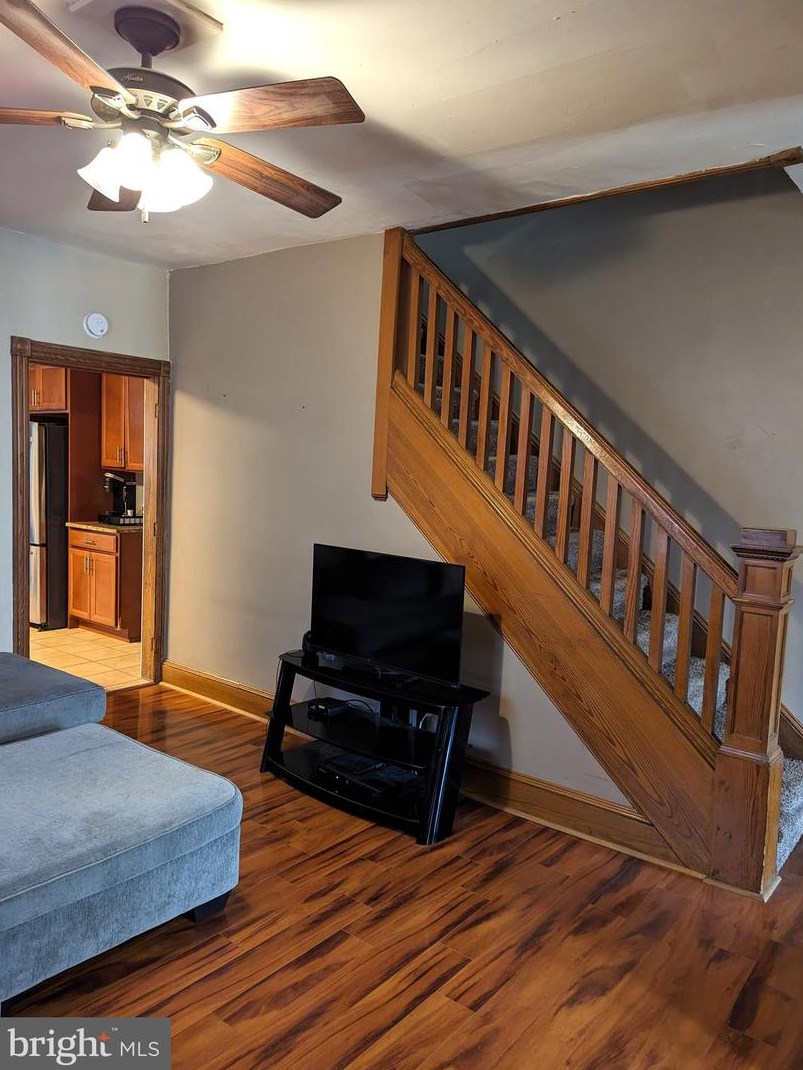 1029 Seneca St, Bethlehem PA 18015-4129 exterior