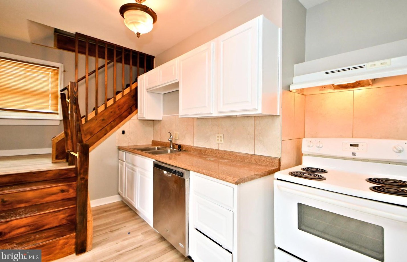 215 Franklin St, Alburtis PA 18011-5008 exterior