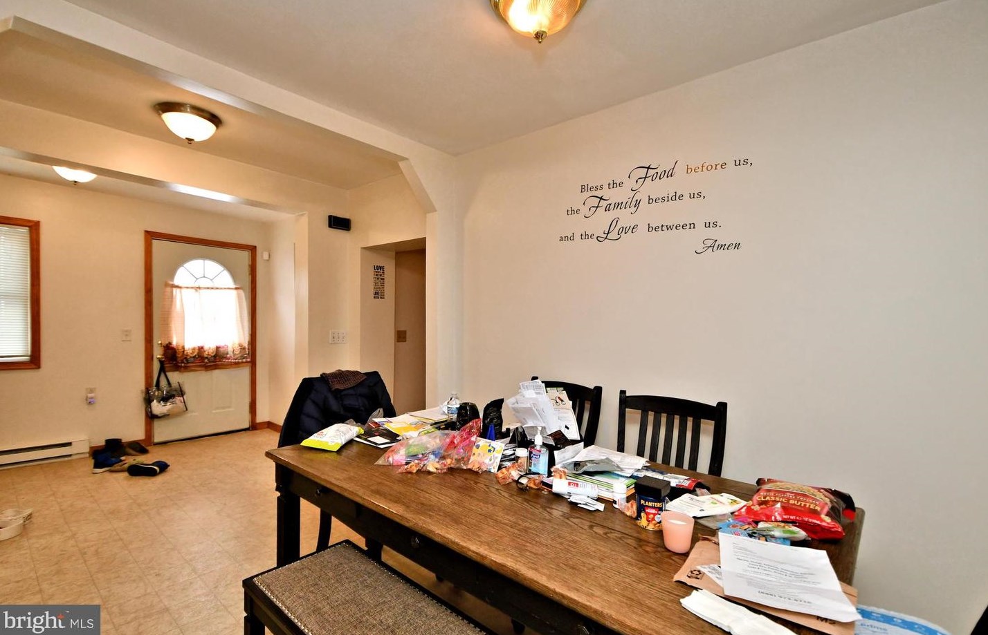 215 Franklin St, Alburtis PA 18011-5008 exterior