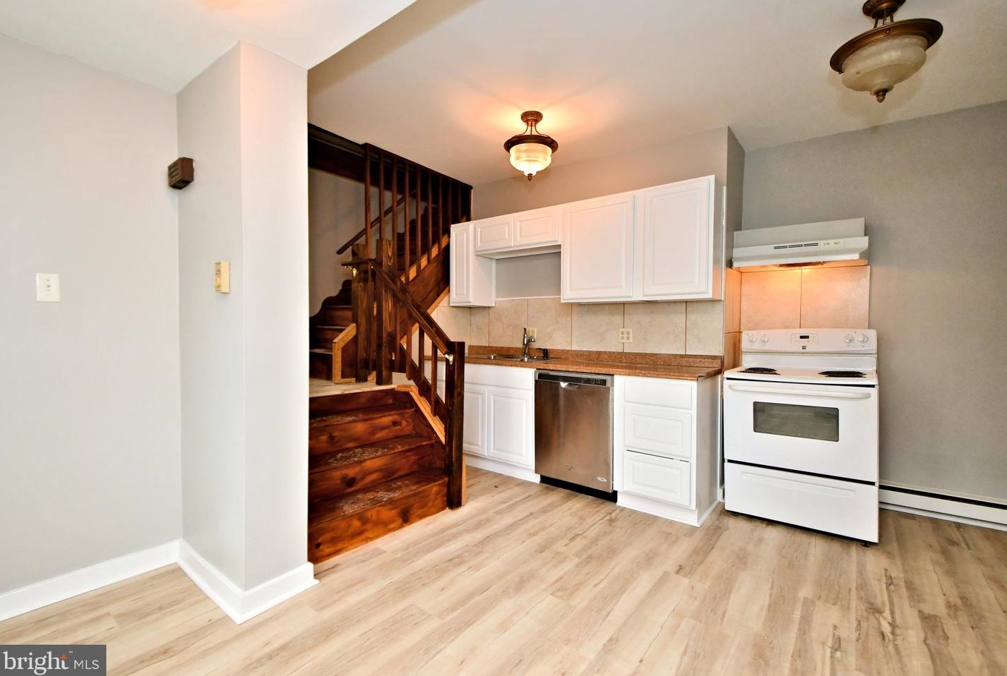 215 Franklin St, Alburtis PA 18011-5008 exterior