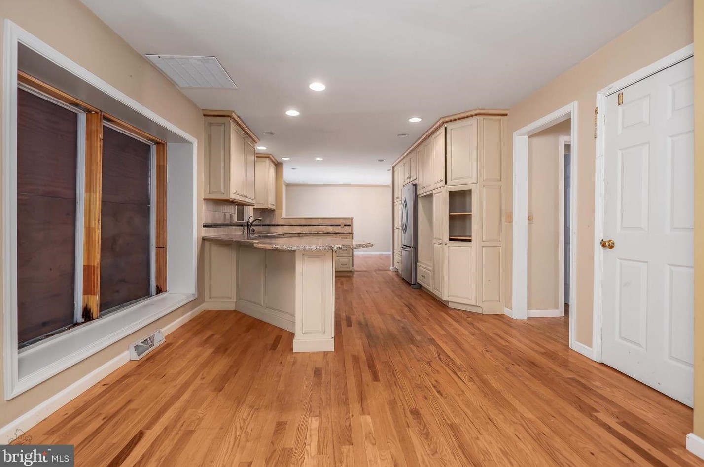 4139 Hickory Rd, Schnecksville PA  18078-2454 exterior