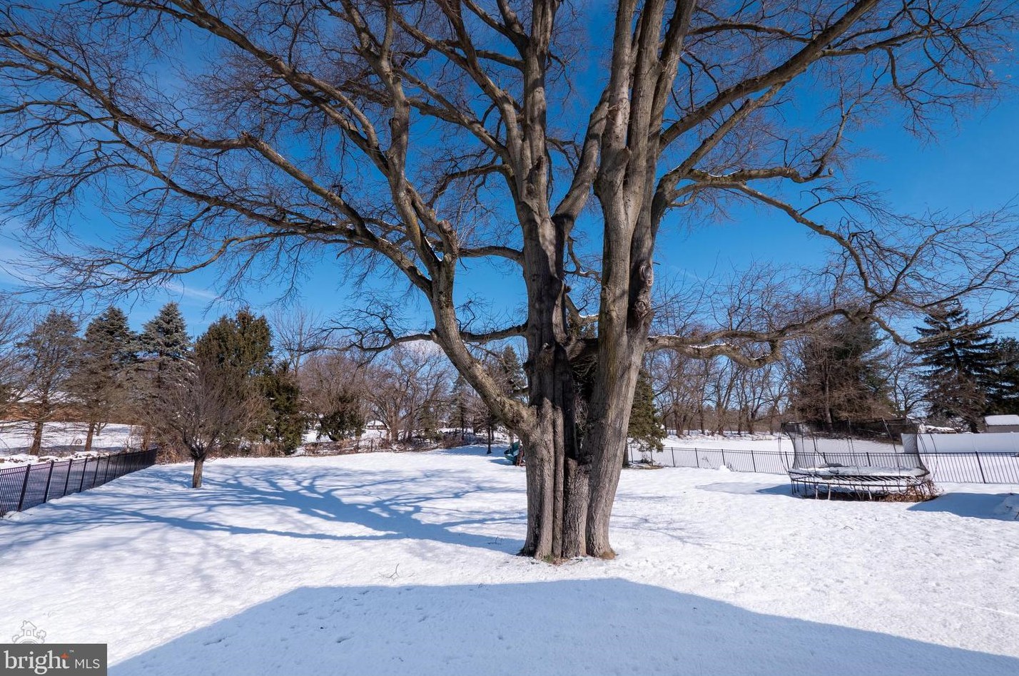 4139 Hickory Rd, Schnecksville PA  18078-2454 exterior