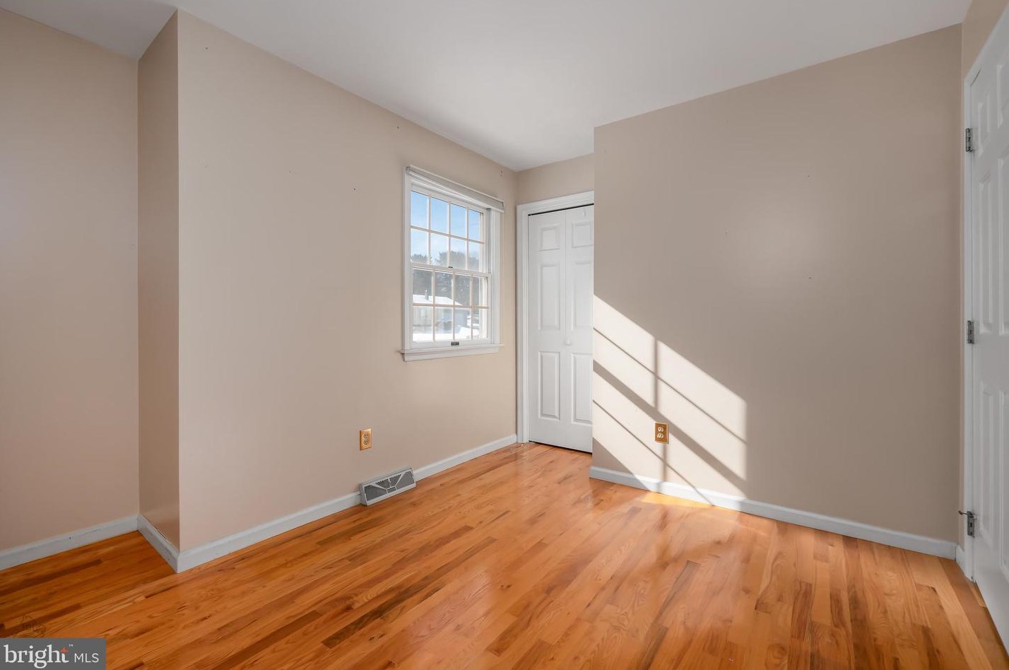 4139 Hickory Rd, Schnecksville PA  18078-2454 exterior