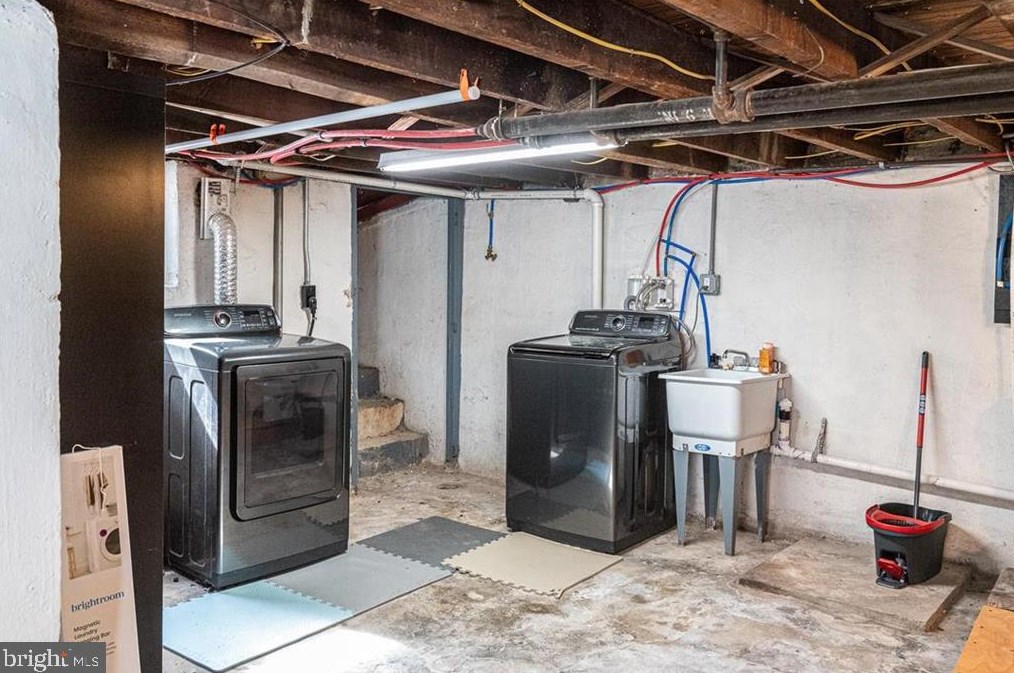 544 3 St, Emmaus PA 18049-3914 exterior