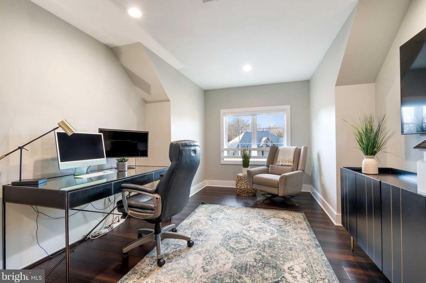 2812 Clos Renoir, Bethlehem PA  18015-9119 exterior