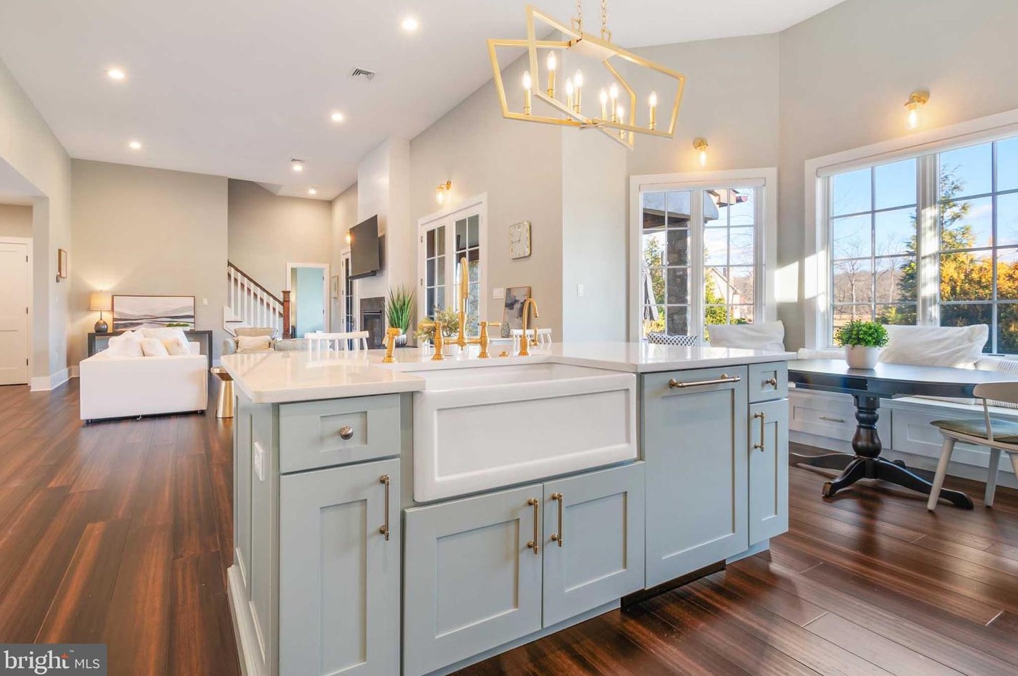 2812 Clos Renoir, Bethlehem PA  18015-9119 exterior