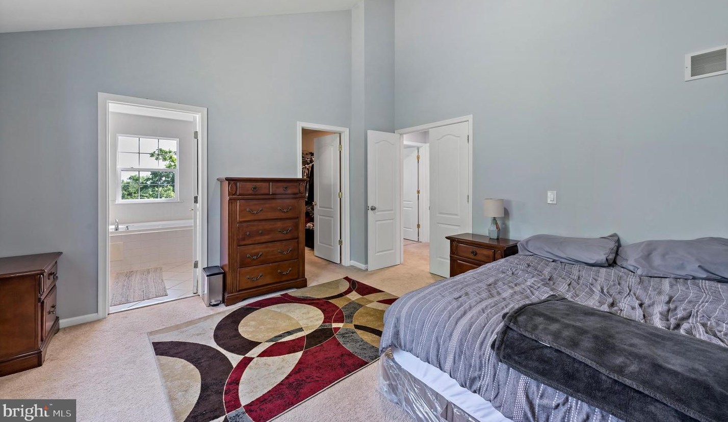 701 Weil St, Bethlehem PA 18015-3948 exterior