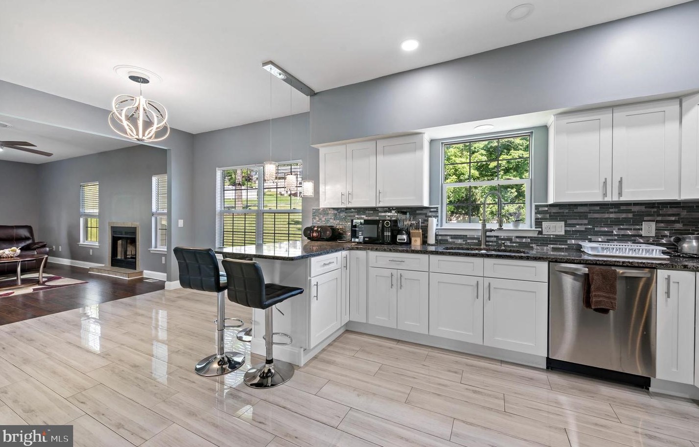 701 Weil St, Bethlehem PA 18015-3948 exterior