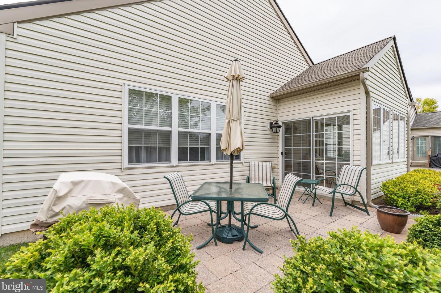 2838 Donegal Dr, Macungie PA  18062-8461 exterior