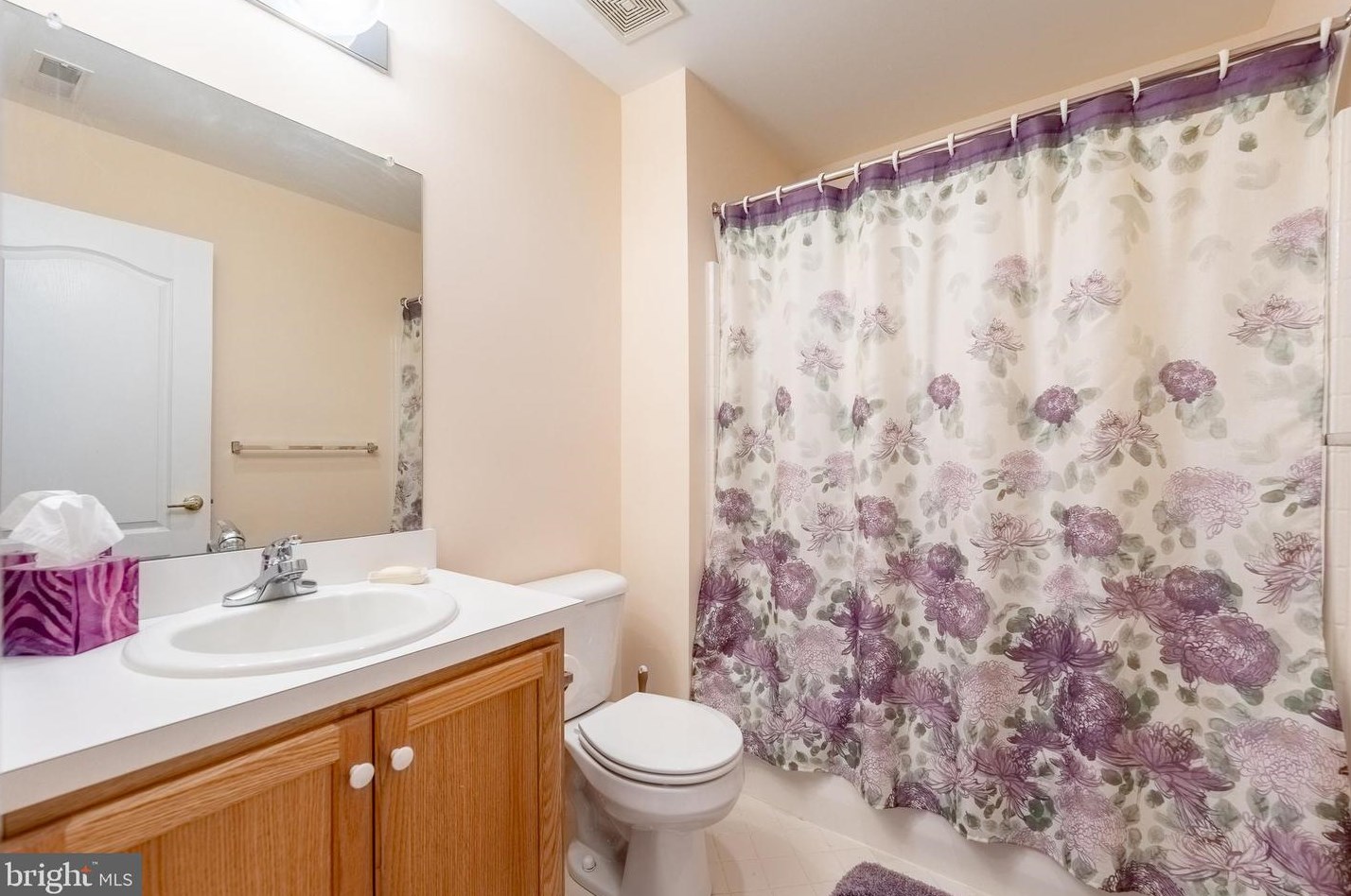 2838 Donegal Dr, Macungie PA  18062-8461 exterior