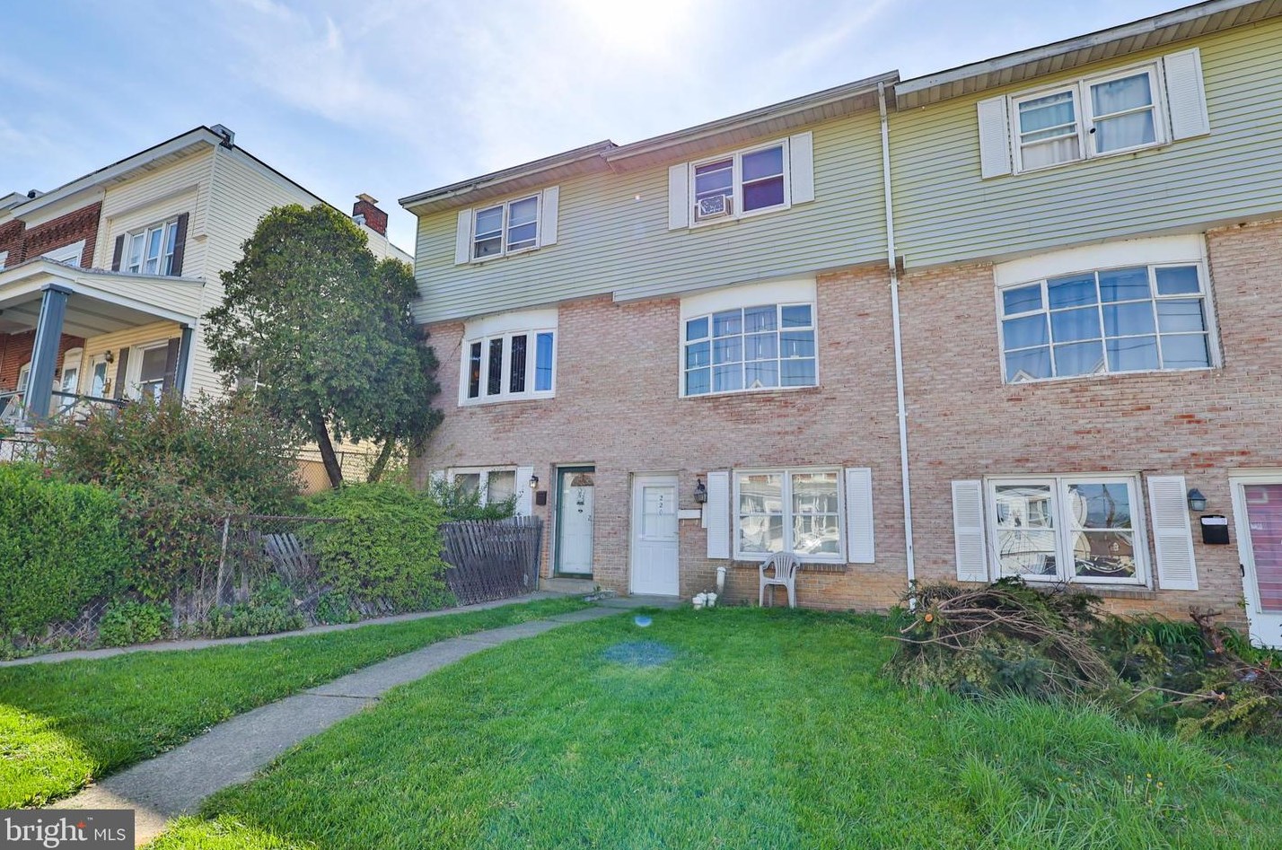 220 Fairview St, Allentown PA  18109-2736 exterior