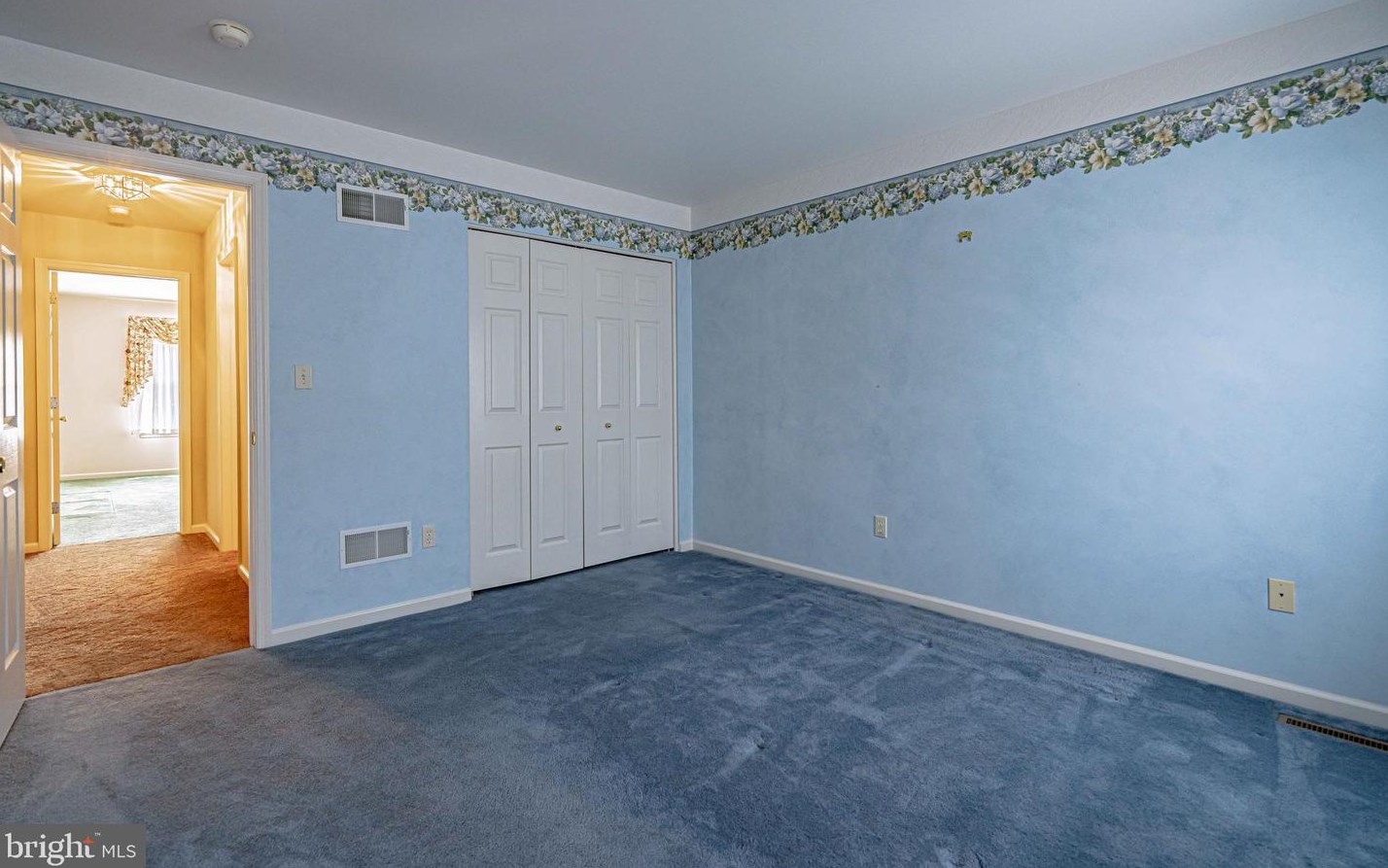 1998 Rolling Mdw Dr, Macungie PA  18062-8870 exterior
