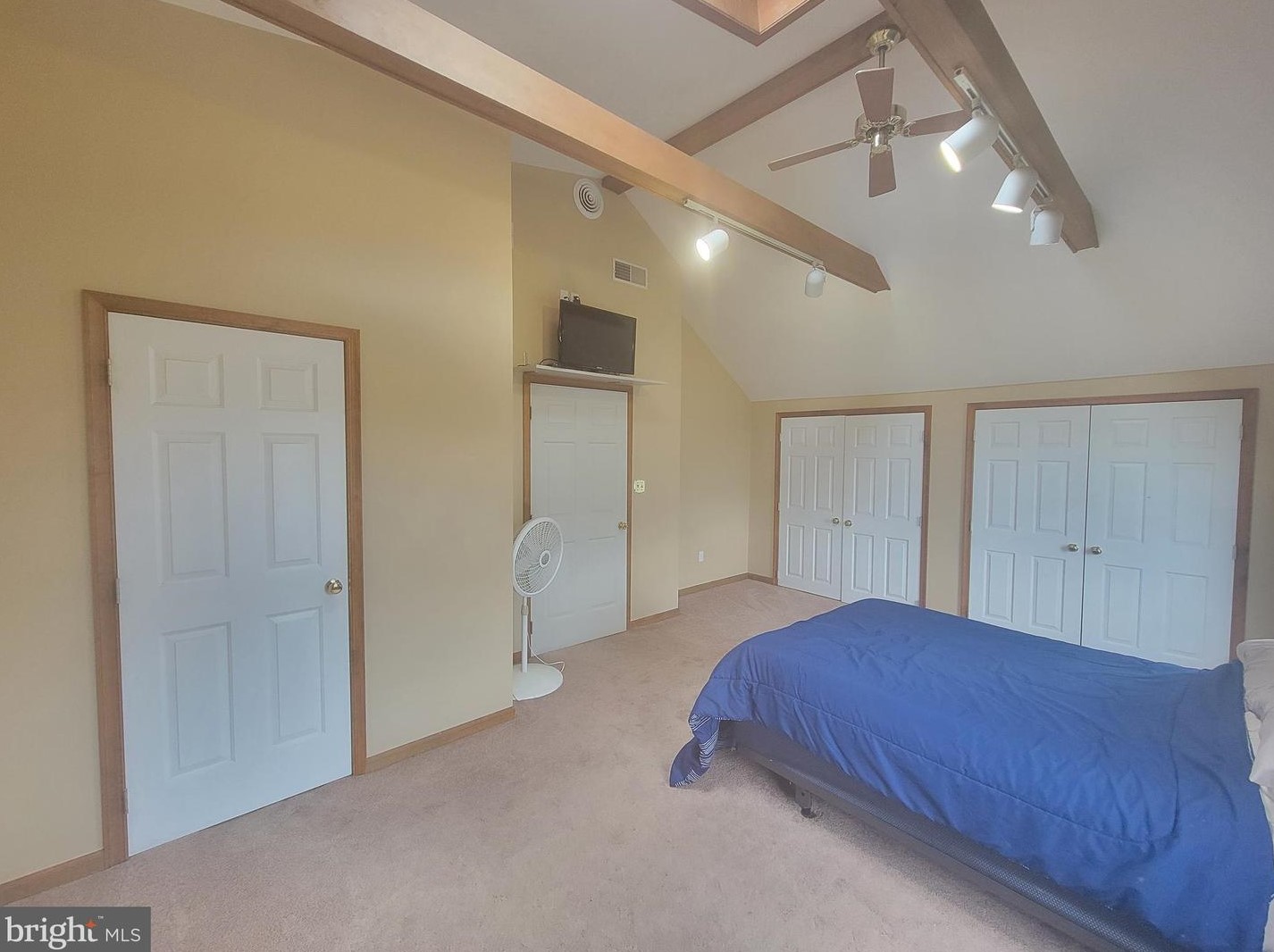 435 5 St, Emmaus PA 18049-4535 exterior