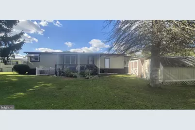 8774 Breinig Run Circle, Breinigsville, PA 18031 - Photo 5