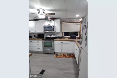 8774 Breinig Run Circle, Breinigsville, PA 18031 - Photo 7