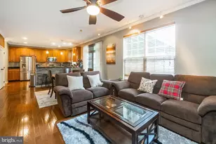 2429 S Front St, Allentown, PA 18103 - Photo 11