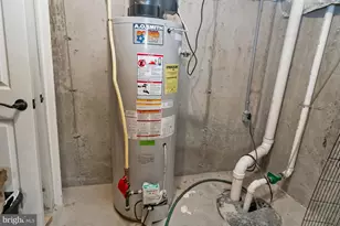 2429 S Front St, Allentown, PA 18103 - Photo 53