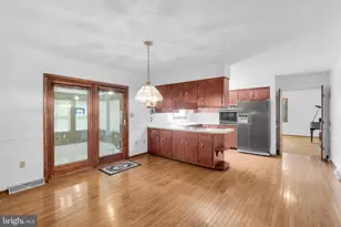 3908 Short Hill Dr, Allentown, PA 18104 - Photo 9