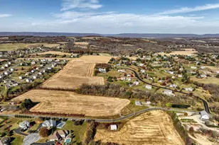 5600 Majestic View Dr, Schnecksville, PA 18078 - Photo 25