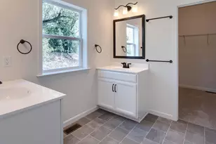 5600 Majestic View Dr, Schnecksville, PA 18078 - Photo 11