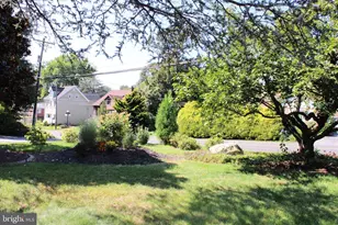 1385 Brookside Rd, Allentown, PA 18106 - Photo 5