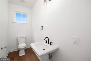 4268 Stonebridge Dr, Bethlehem, PA 18015 - Photo 13