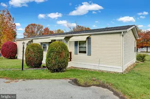 8758 Turkey Ridge Rd, Breinigsville, PA 18031 - Photo 3