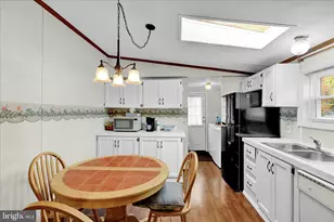 8758 Turkey Ridge Rd, Breinigsville, PA 18031 - Photo 17