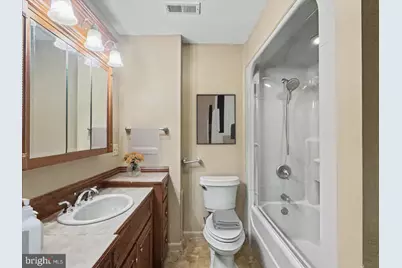 1575 Creekside Road #A21, Whitehall, PA 18052 - Photo 7