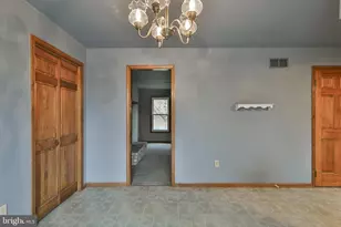 1110 Greenbriar Ln, Laurys Station, PA 18059 - Photo 11