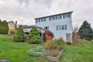 1110 Greenbriar Ln, Laurys Station, PA 18059 - Photo 25