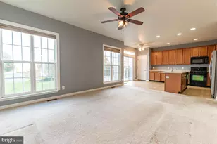 8524 Mayfair Ct, Breinigsville, PA 18031 - Photo 13