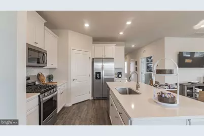 1518 Dresden Drive, Breinigsville, PA 18031 - Photo 9