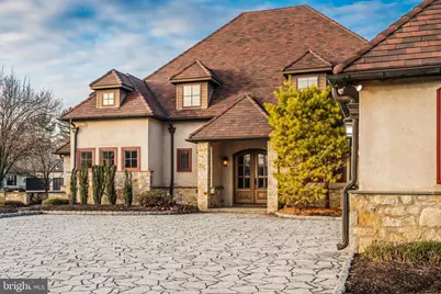 2687 Avenue Du Village, Bethlehem, PA 18015 - Photo 3