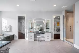 2687 Ave Du Village, Bethlehem, PA 18015 - Photo 33