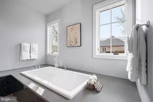 2687 Ave Du Village, Bethlehem, PA 18015 - Photo 37